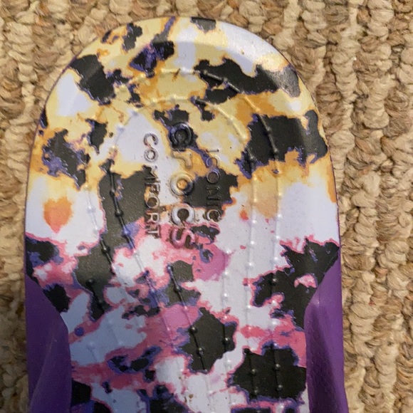 Crocs flip flops - Picture 3 of 4